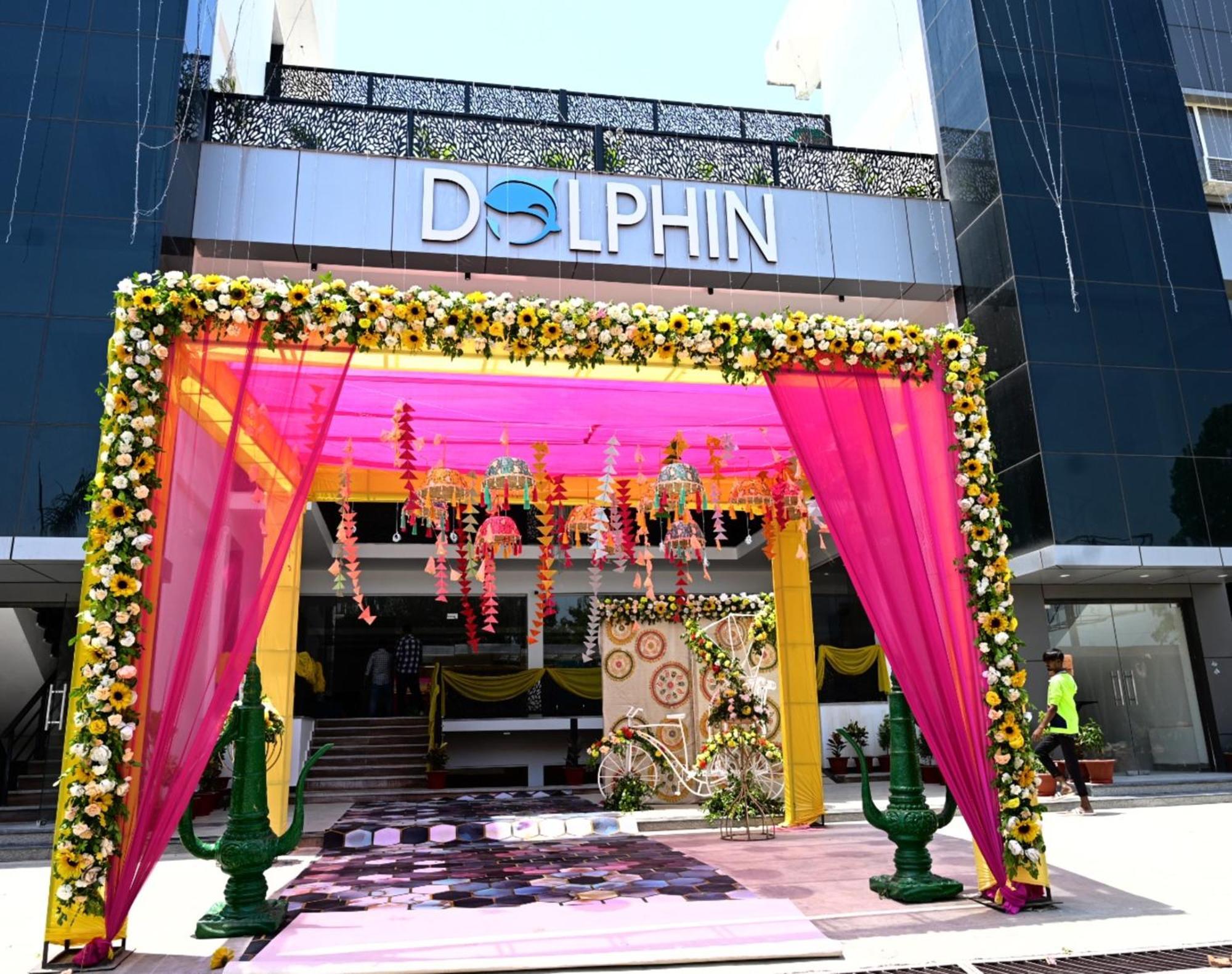 Hotel Dolphin Club Chinhat Exteriér fotografie